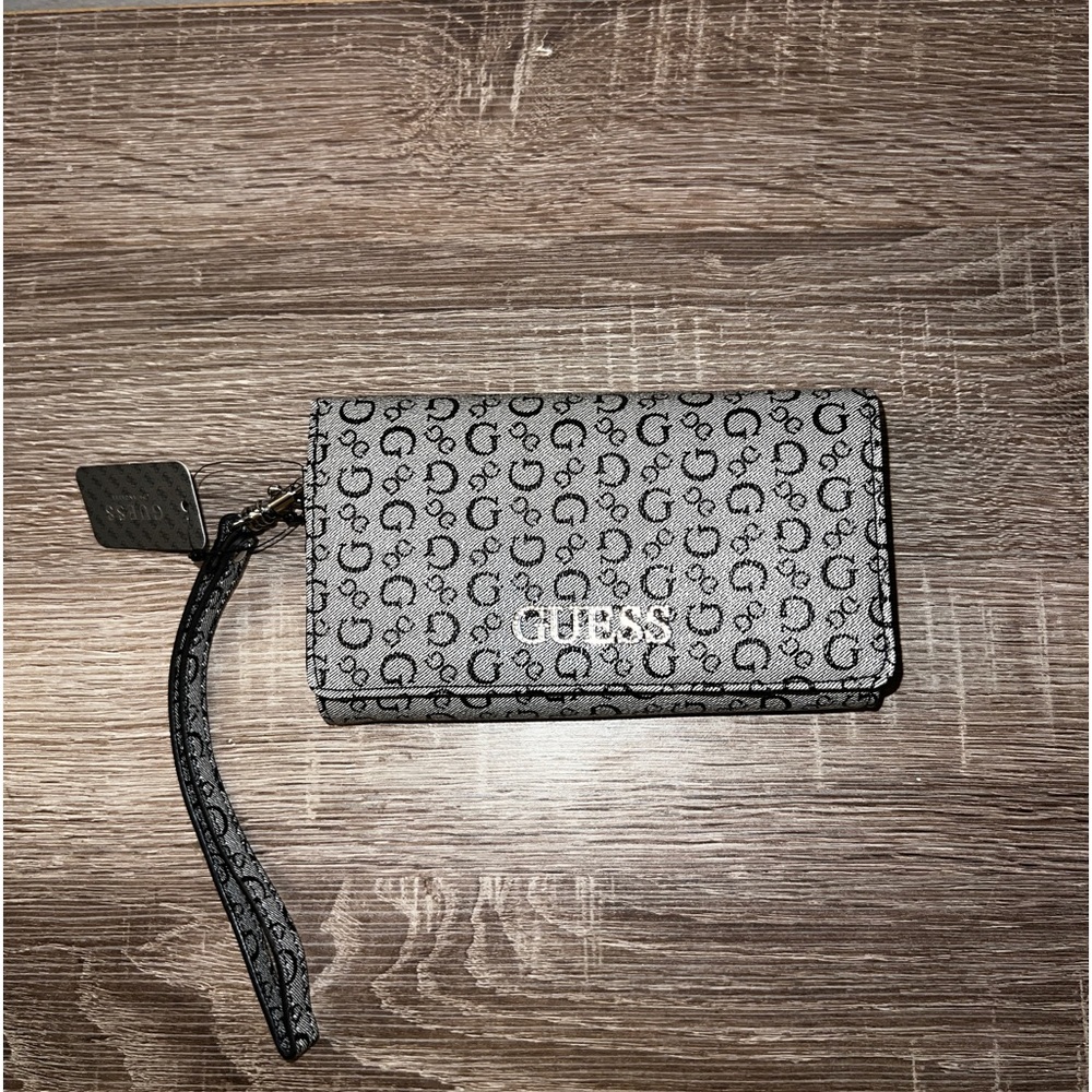 Guess Wallet